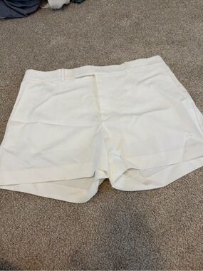 Lauren Ralph Lauren White Cotton blend shorts size 16 NWT